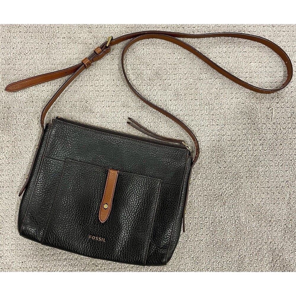 Fossil Black Brown Pebbled Crossbody Bag Brown Strap Gold Hardware Zip Closure